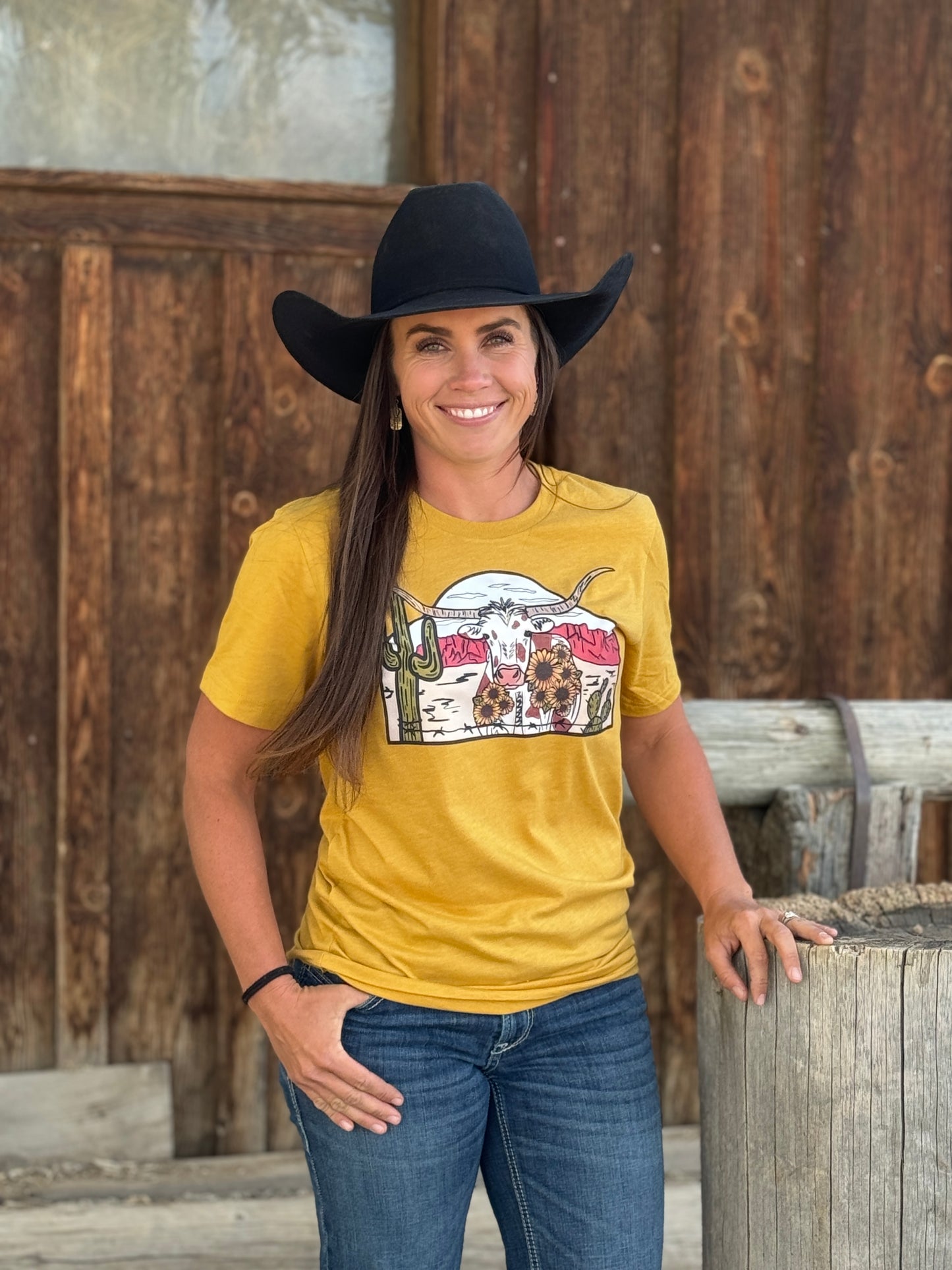 Longhorn with Daisy Graphic T-Shirt
